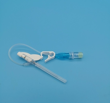 perfusion de routine jetable de type papillon de la canule IV 22G pour le bleu d'adultes