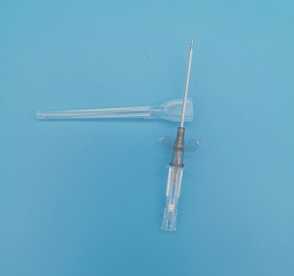26G Pourpre Sécurité Catéteur IV Cannula avec petites ailes CE ISO Durée de conservation 5 ans pour une livraison précise et précise des médicaments