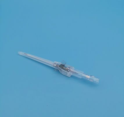 22G Bulle profonde de sécurité de l'IV.Cathéter Cannula avec petites ailes CE ISO pour les cliniques de beauté Classe III Instrument de classification